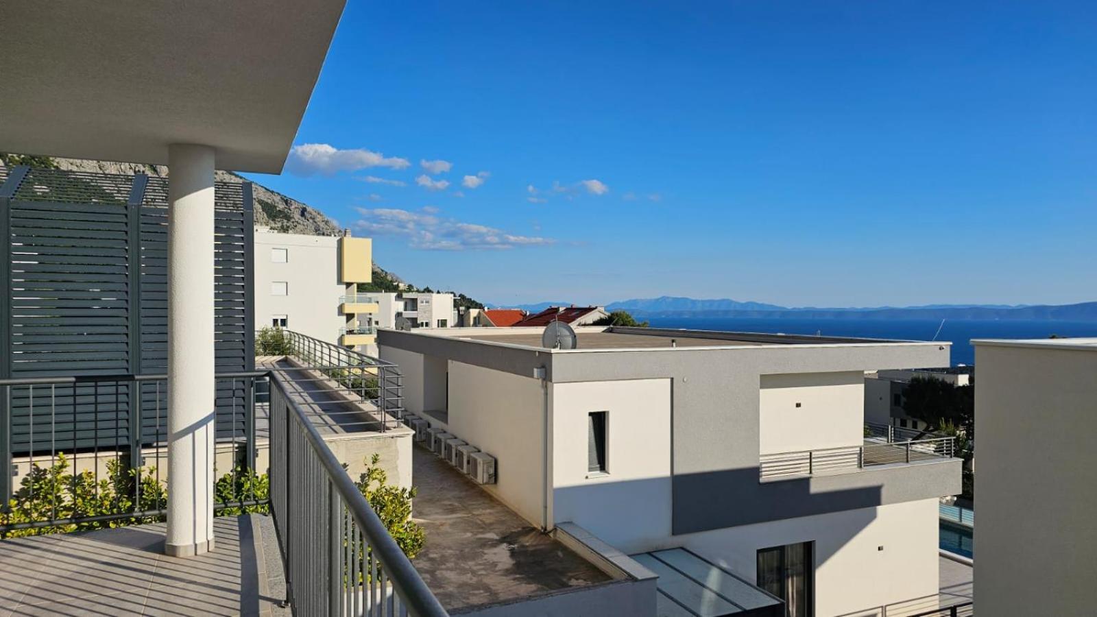 Masea View For 4 With Parking Place Apartment Makarska
